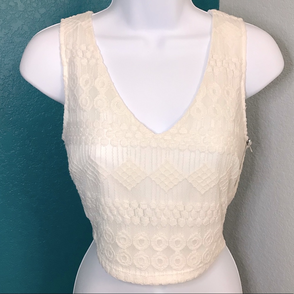 Paper Crane ivory v-neck crop top in S